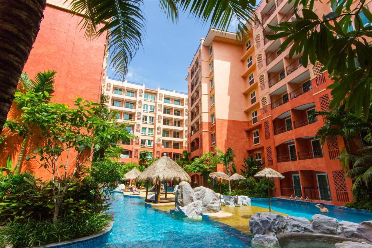 Seven Seas Resort Pattaya By Justin Praia de Jomtien Exterior foto