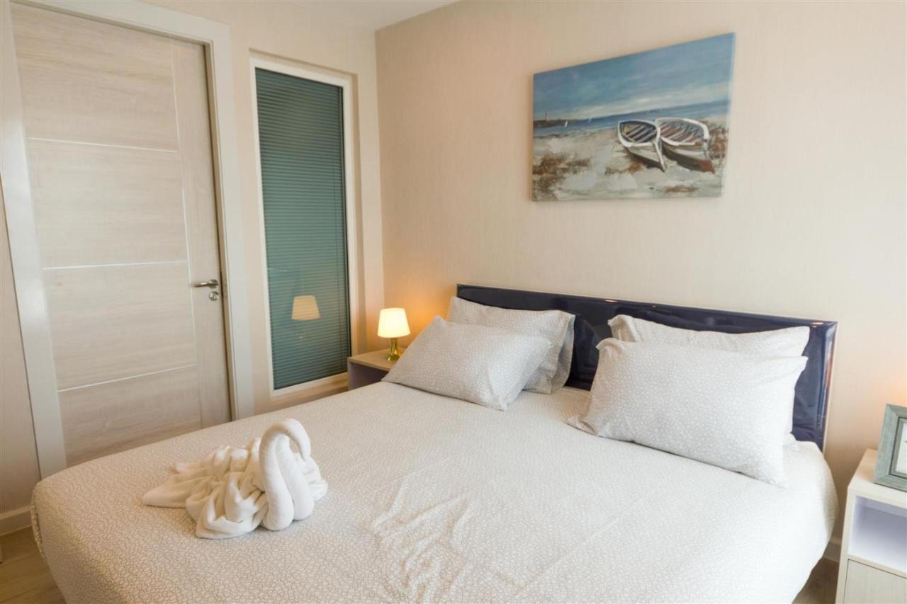 Seven Seas Resort Pattaya By Justin Praia de Jomtien Exterior foto