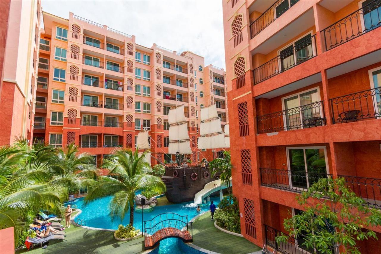 Seven Seas Resort Pattaya By Justin Praia de Jomtien Exterior foto