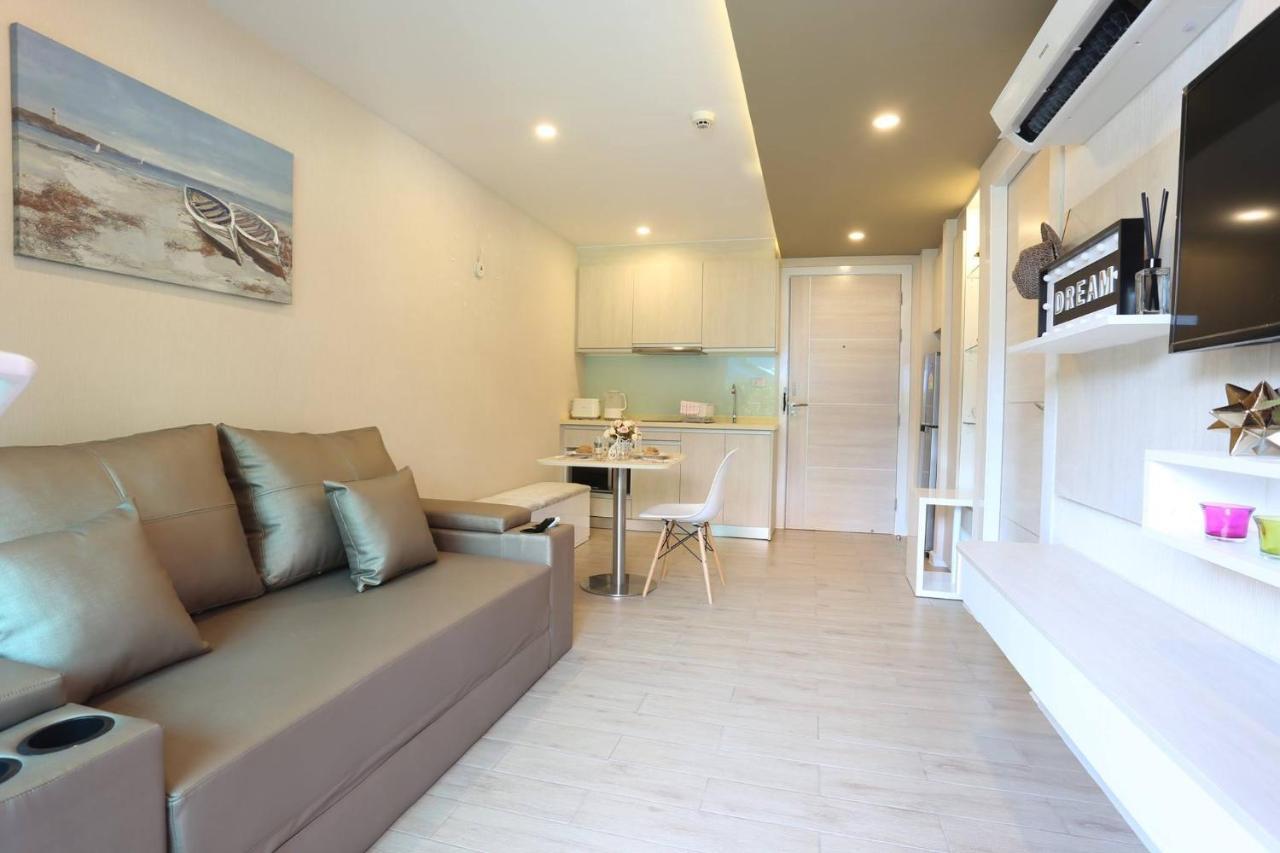 Seven Seas Resort Pattaya By Justin Praia de Jomtien Exterior foto