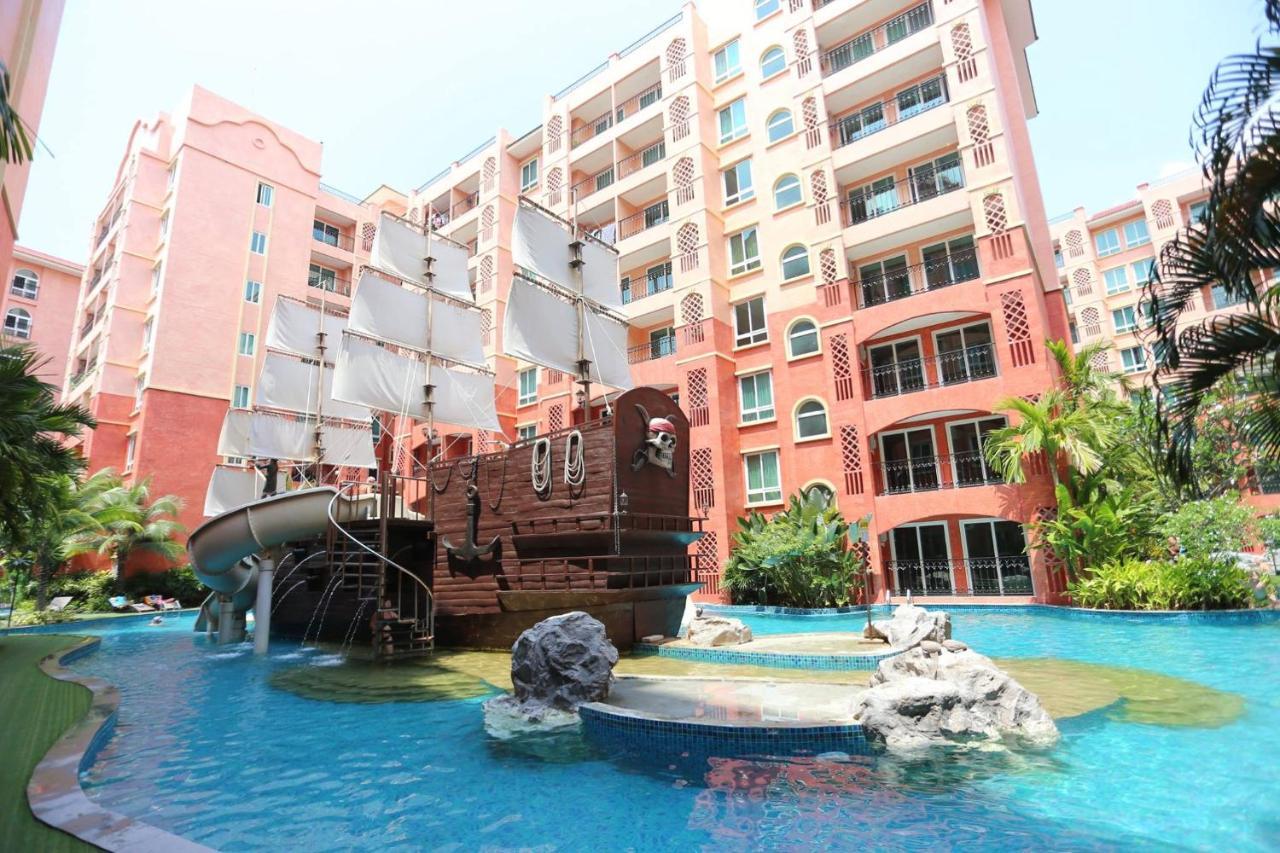 Seven Seas Resort Pattaya By Justin Praia de Jomtien Exterior foto